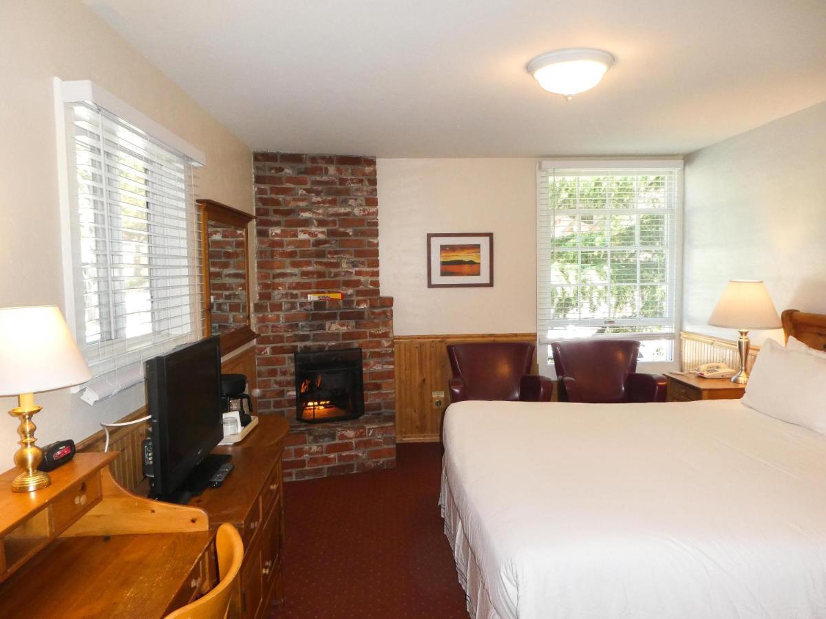 Carmel Fireplace Inn Kamer foto