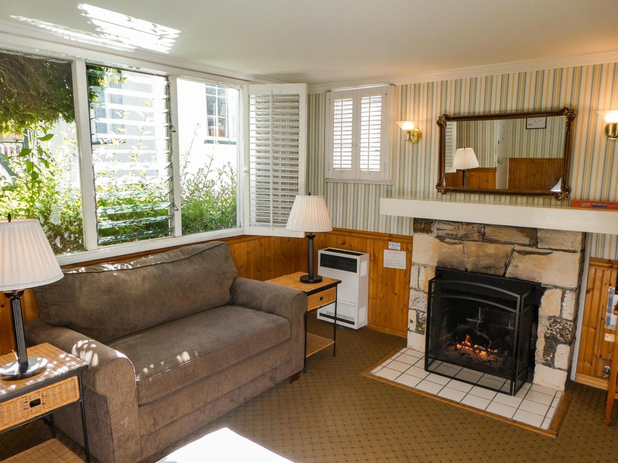 Carmel Fireplace Inn Kamer foto